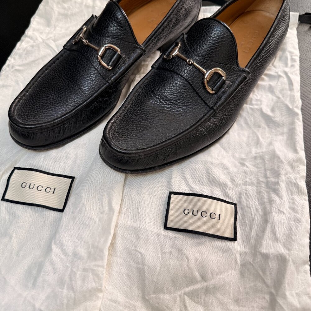 Gucci Men’s Horsebit Loafers - Black Pebbled Leather - Made in Italy [10.5] - Picture 3 of 8